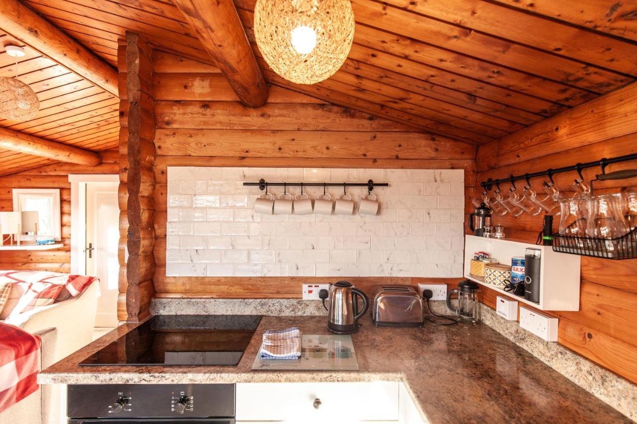 Welsh Retreat 2 Bedroom Log Cabin - Seren Property Trawsfynydd Exterior foto