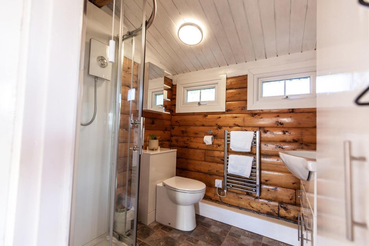 Welsh Retreat 2 Bedroom Log Cabin - Seren Property Trawsfynydd Exterior foto